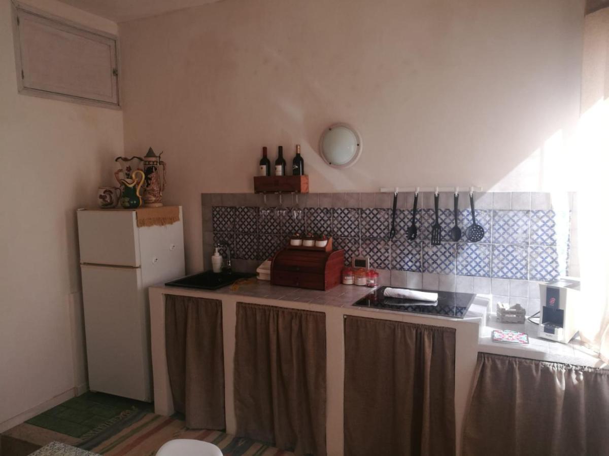 A Due Passi Dal Porto Apartment Trapani Bagian luar foto