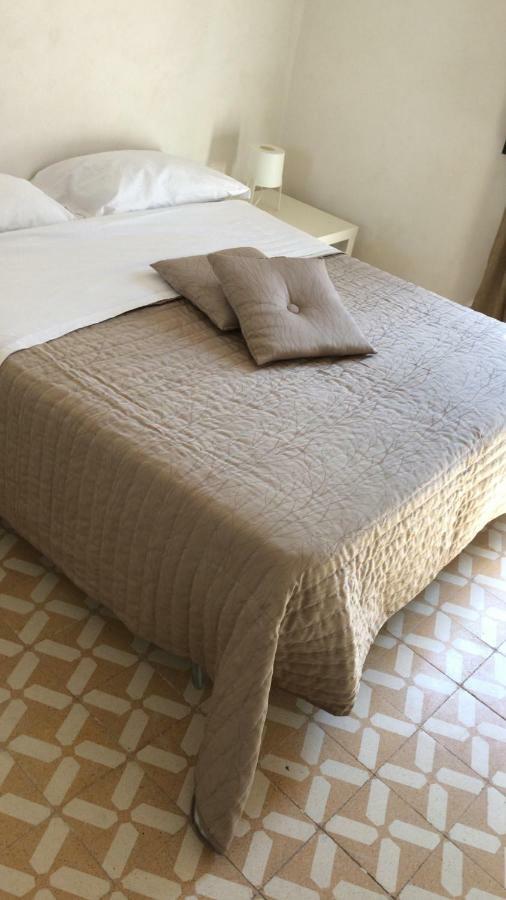 A Due Passi Dal Porto Apartment Trapani Bagian luar foto